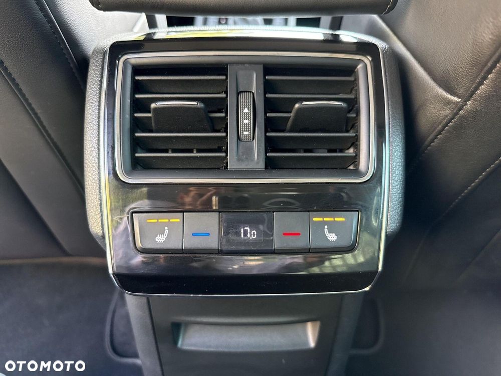 Skoda Superb 2.0 TDI SCR 4x4 L&K DSG - 26