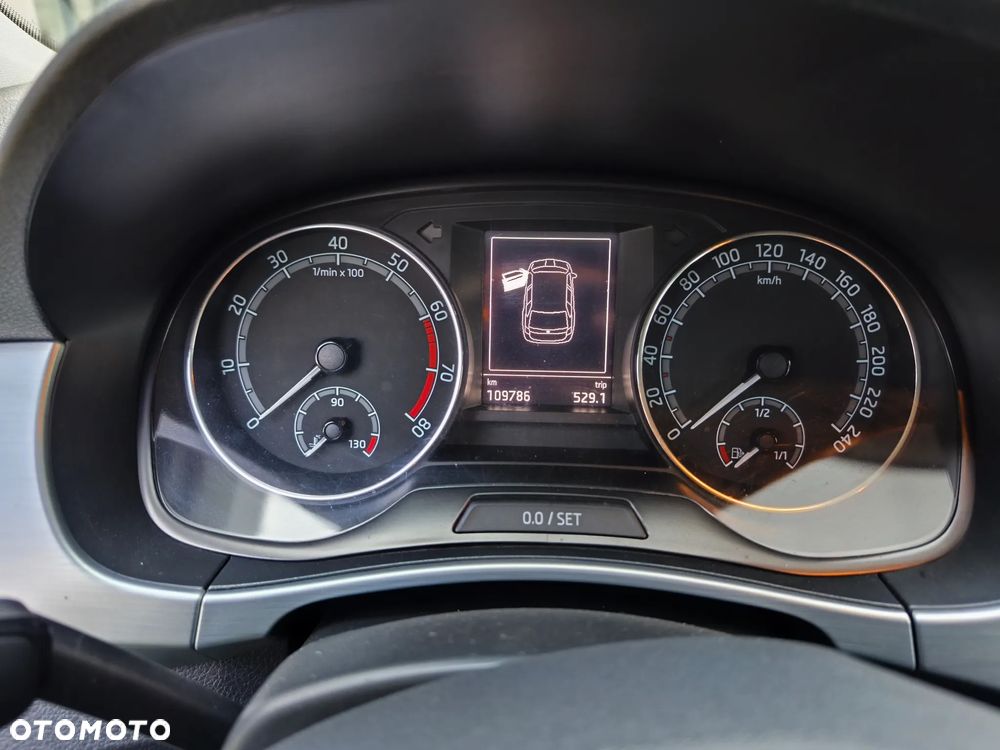 Skoda Fabia 1.0 Active - 5