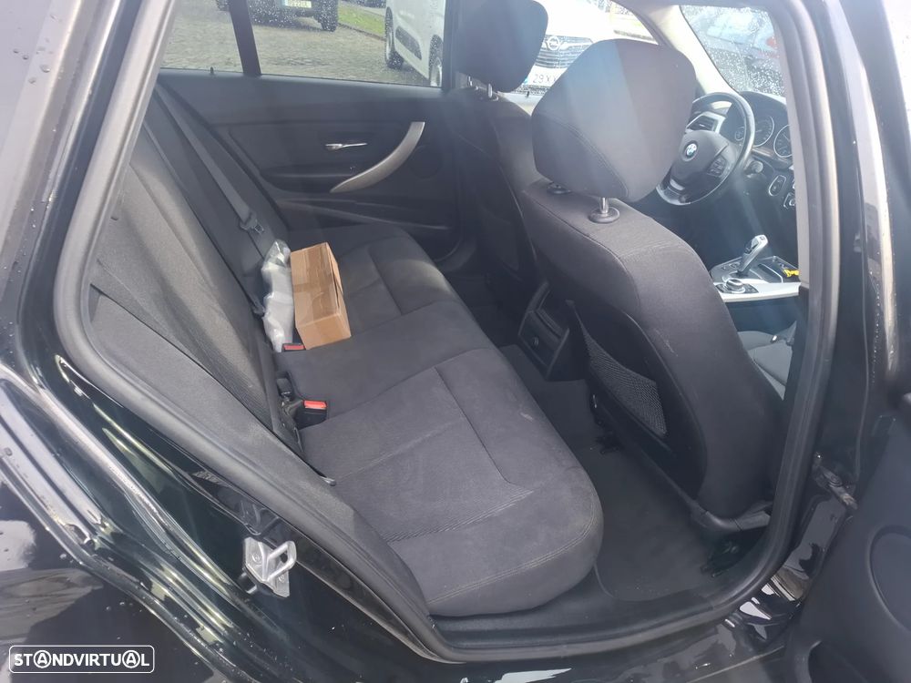 BMW 318 d Advantage Auto - 2