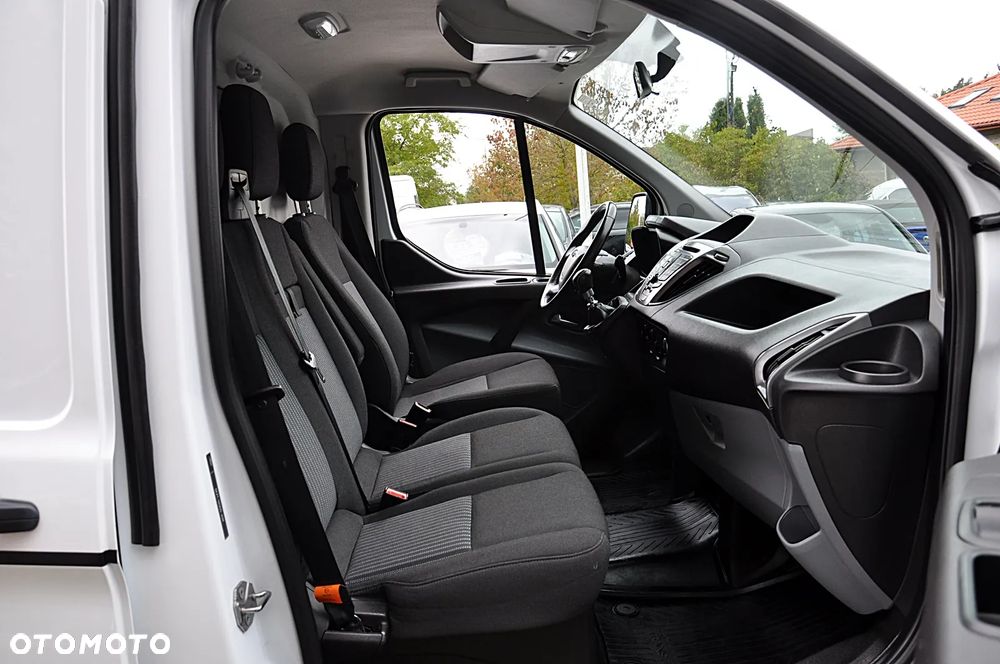 Ford Transit Custom - 19
