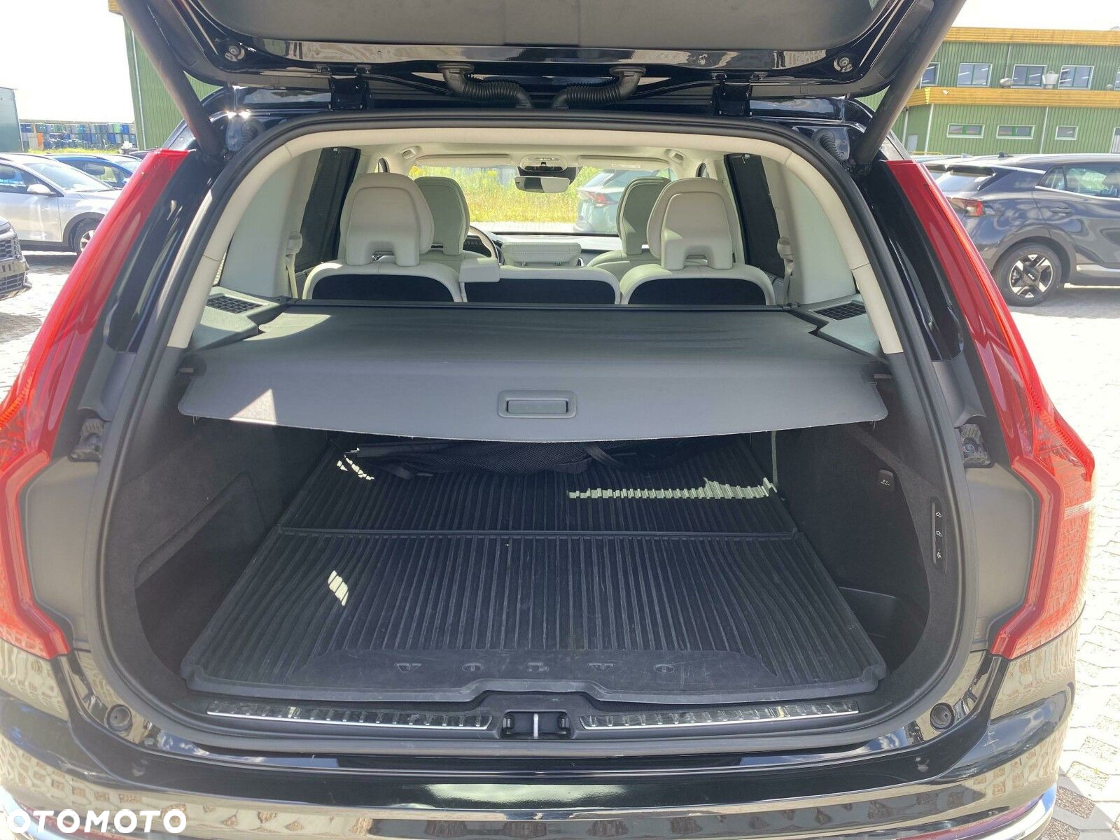 Volvo XC 90 - 13