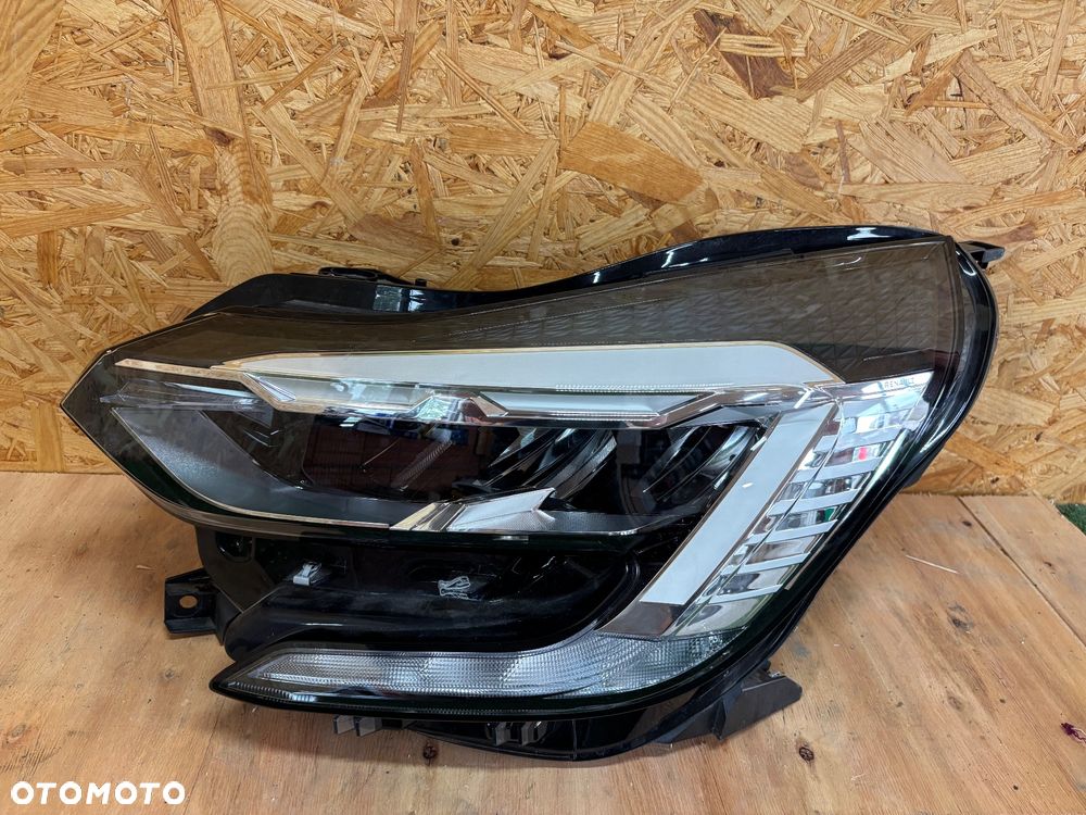 Renault Captur II Lampa Lewa Full Led 260608054R L - 1