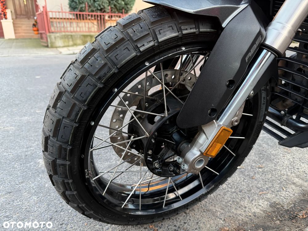 Zontes 125 G1 Spoke - 13