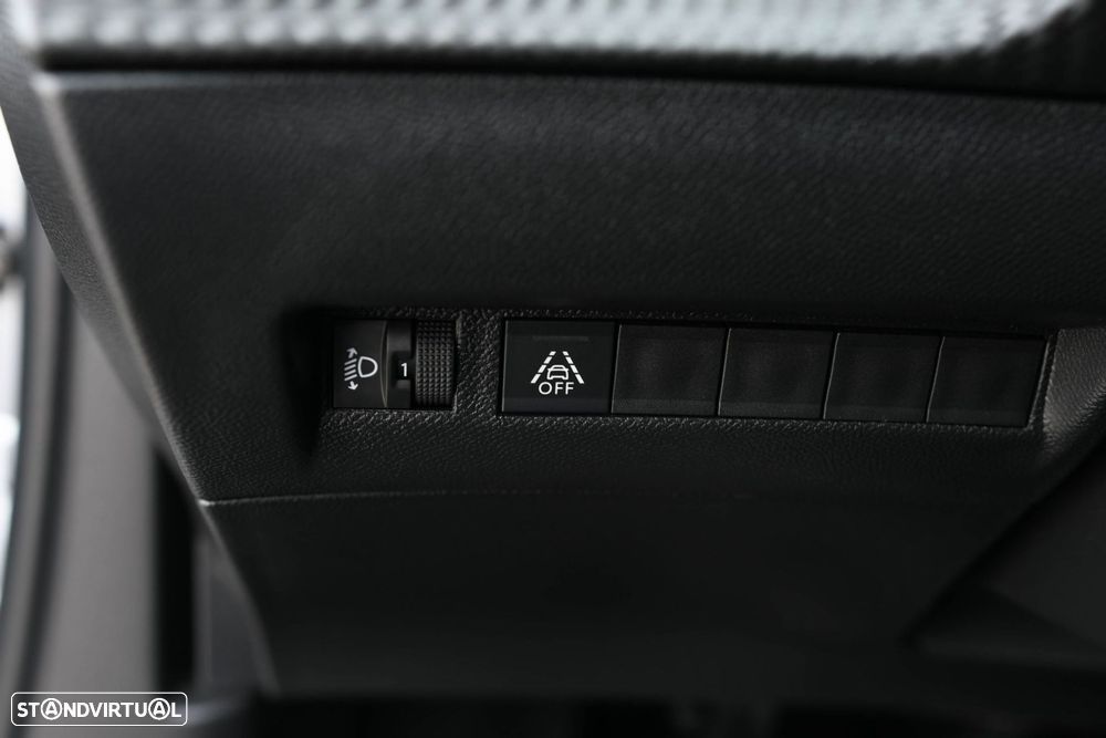 Peugeot 2008 1.2 Allure - 27