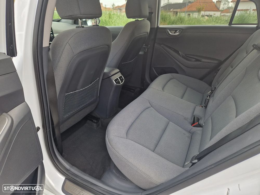 Hyundai Ioniq 1.6 GDI HEV - 10