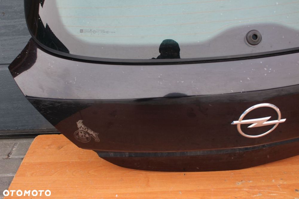 KLAPA BAGAŻNIKA OPEL ASTRA H 3D GTC Z20R - 3