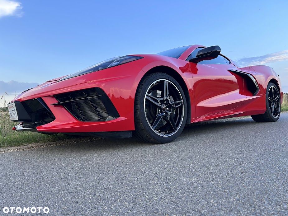 Chevrolet Corvette - 18