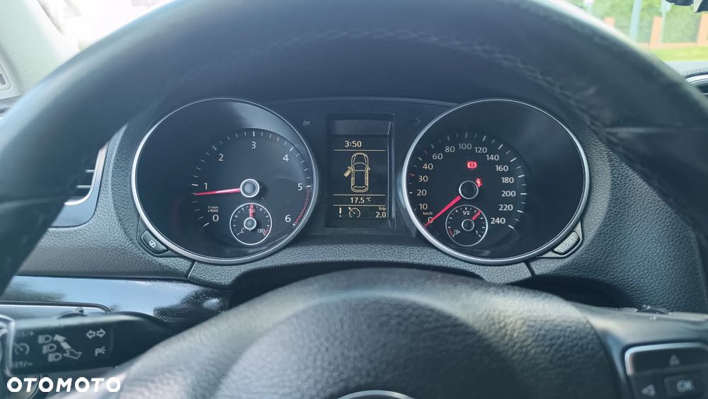 Volkswagen Golf 1.6 TDI DPF Comfortline - 27