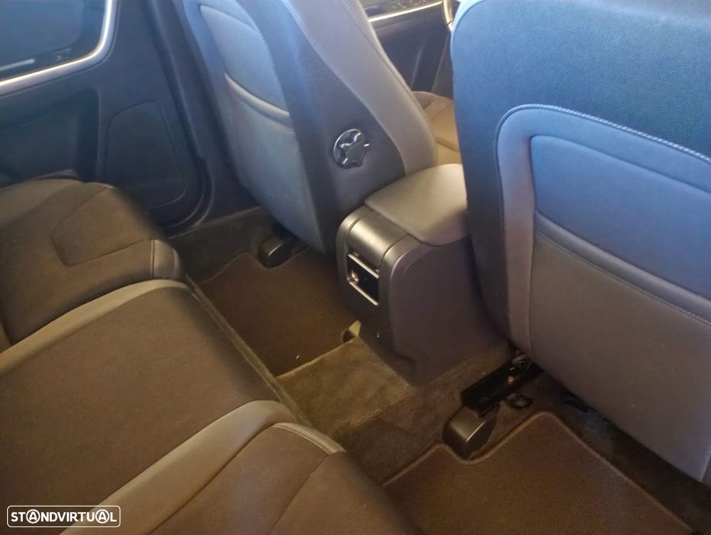 Volvo XC 60 2.0 D4 DRIVe - 7