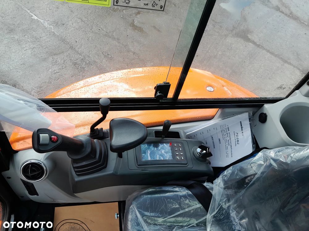 Kubota LONKING CDM6025 - 26