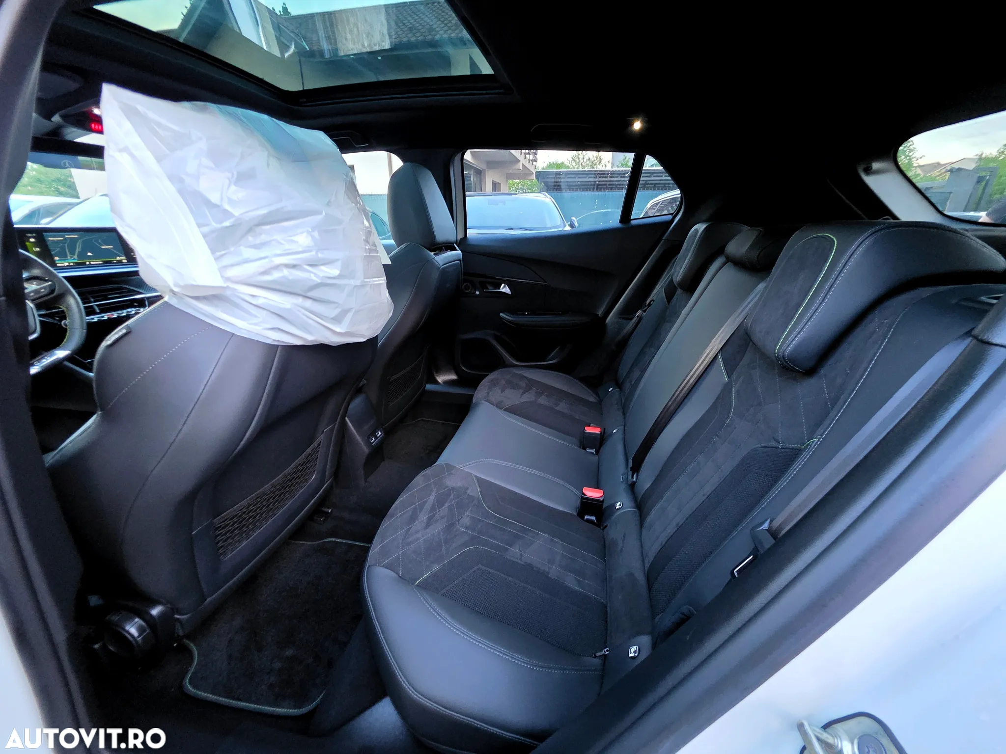 Peugeot 2008 PureTech 155 EAT8 GT Pack - 19