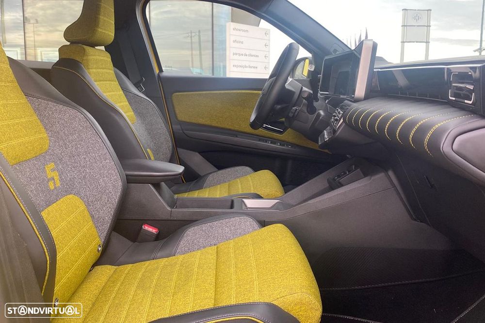 Renault 5 E-Tech 52 kWh Iconic Cinq Autonomia Conforto - 14
