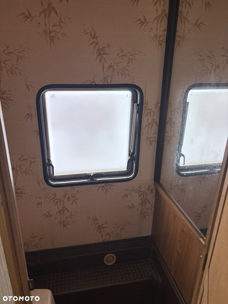 Burstner Lux 5403 - 13