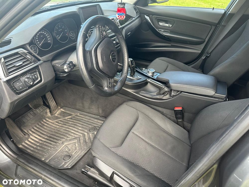 BMW Seria 3 320d Advantage - 19