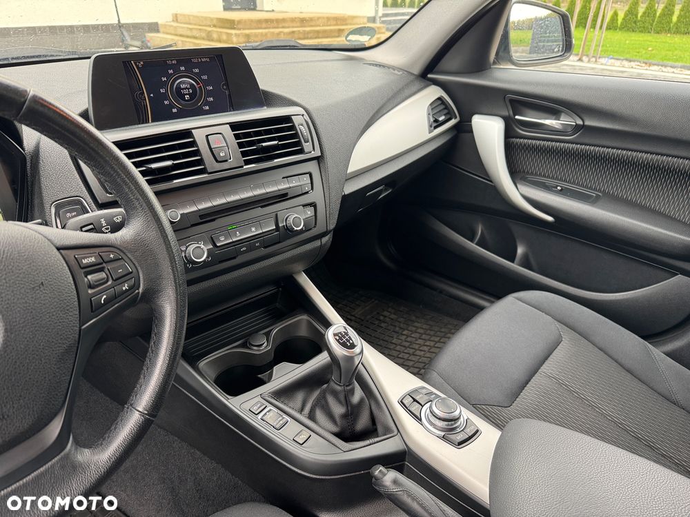 BMW Seria 1 116d - 19