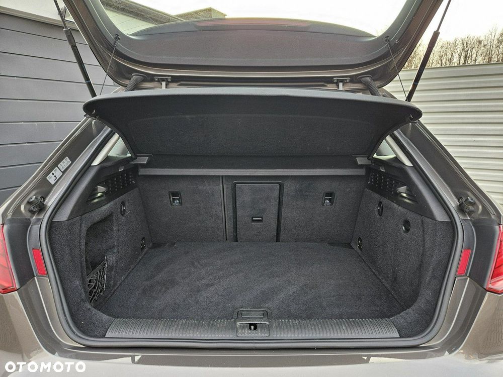 Audi A3 Sportback 1.4 TFSI Attraction - 24