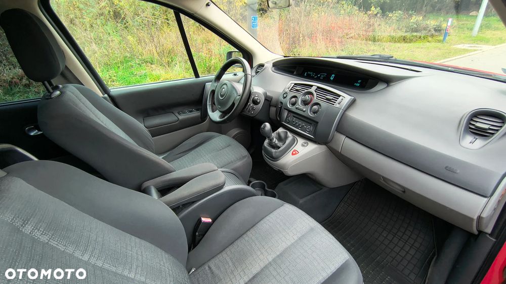 Renault Scenic 1.6 16V Authentique - 15