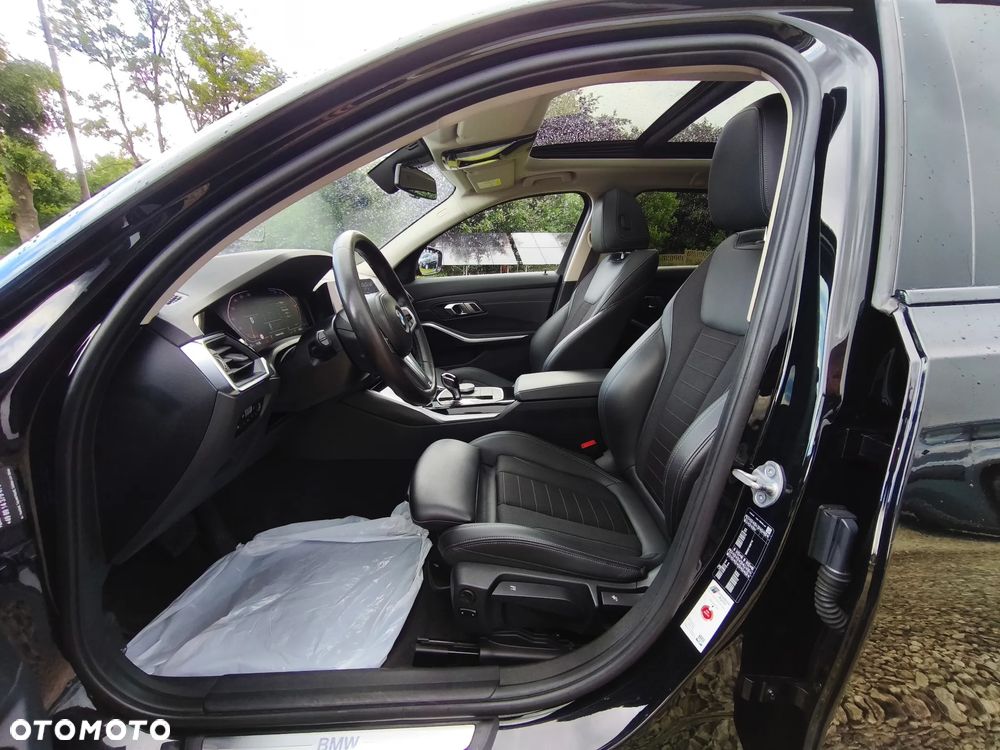 BMW Seria 3 320d Edition M Sport Shadow - 7