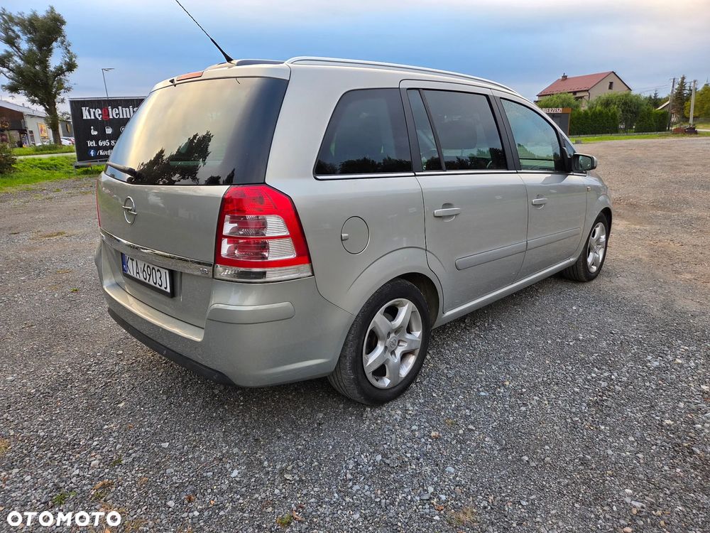 Opel Zafira 1.8 Cosmo Easytronic - 5