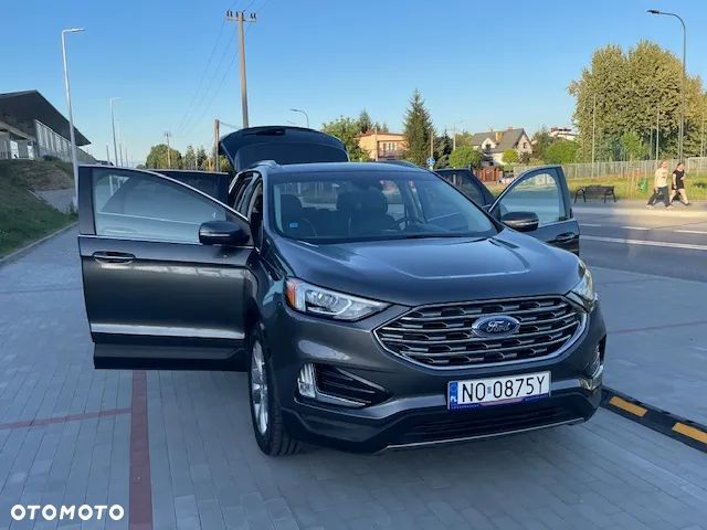 Ford Edge - 8