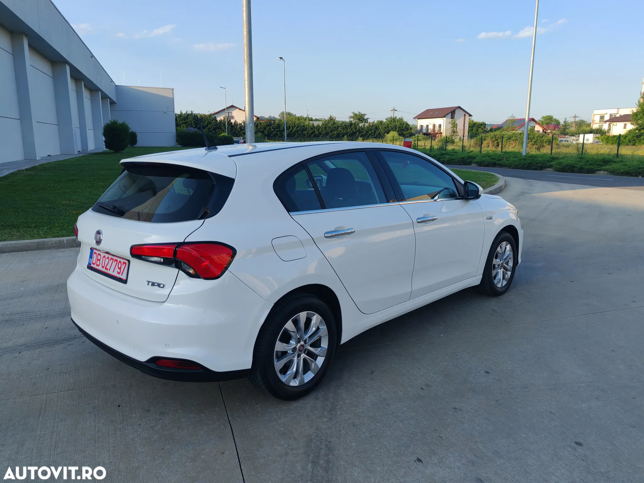 Fiat Tipo 1.3 Mjet Lounge - 27