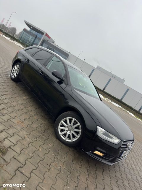 Audi A4 Avant 2.0 TDI DPF Ambiente - 17