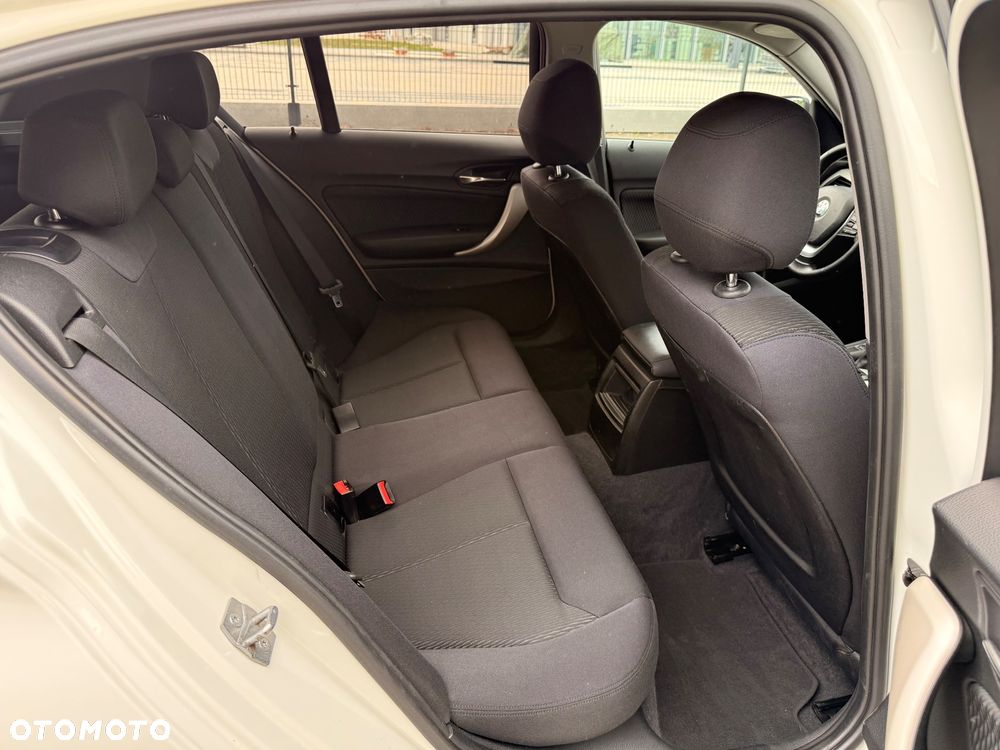 BMW Seria 1 116d - 25