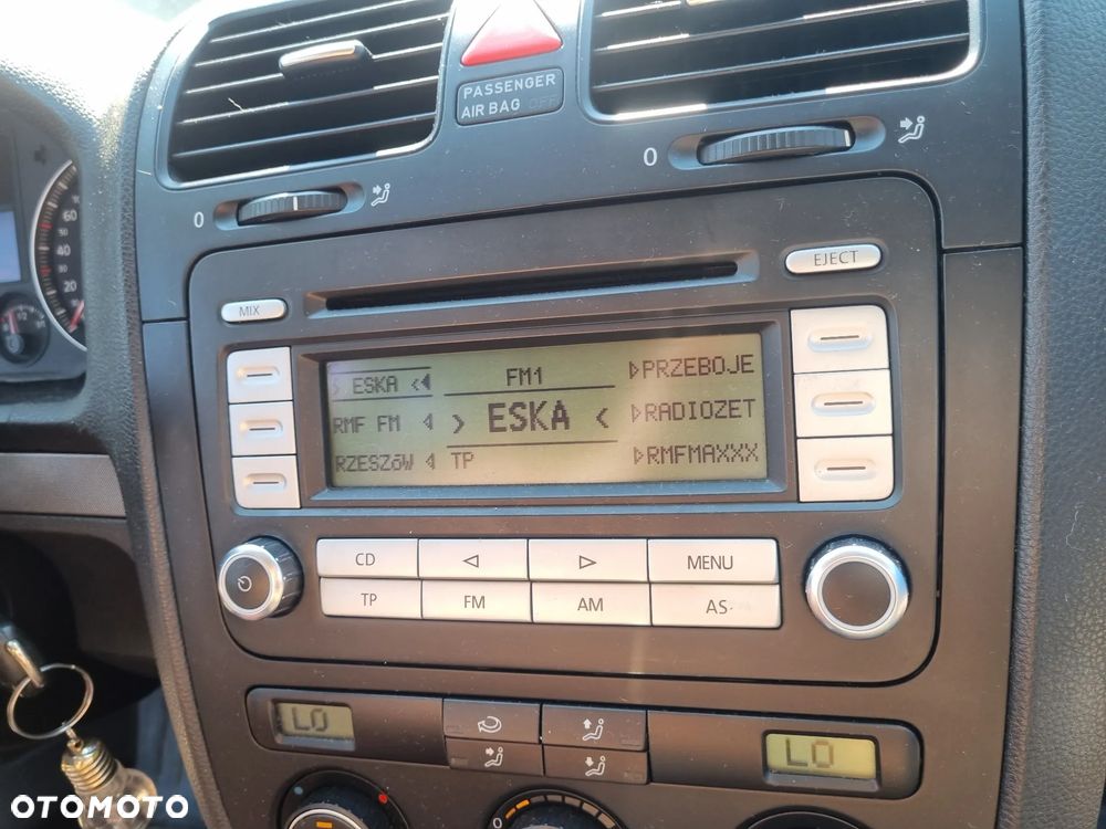 VOLKSWAGEN GOLF V 5 03-09 2007 r. radioodtwarzacz radioodbiornik radio * - 3