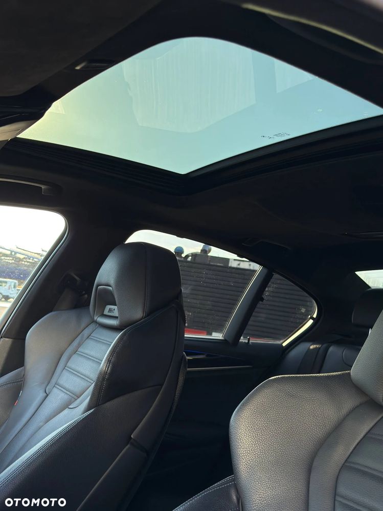 BMW Seria 5 520d xDrive M Sport sport - 26