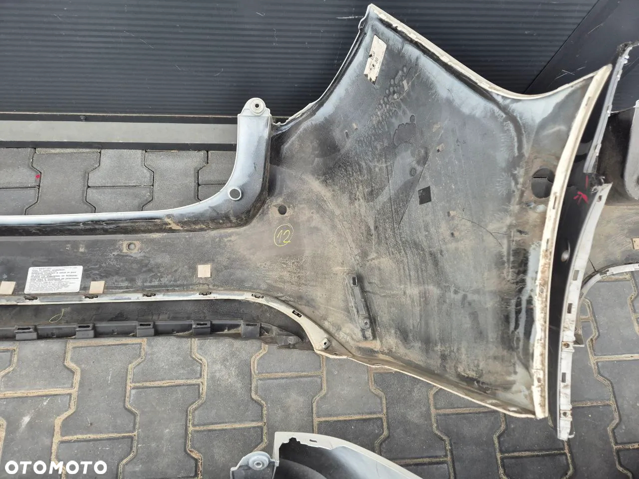TOYOTA COROLLA E21 KOMBI ZDERZAK TYLNY (dostępne 7 zderzaki) - 24
