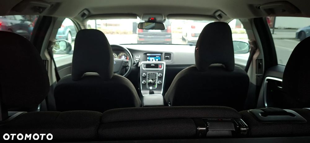 Volvo V60 D4 Edition - 16