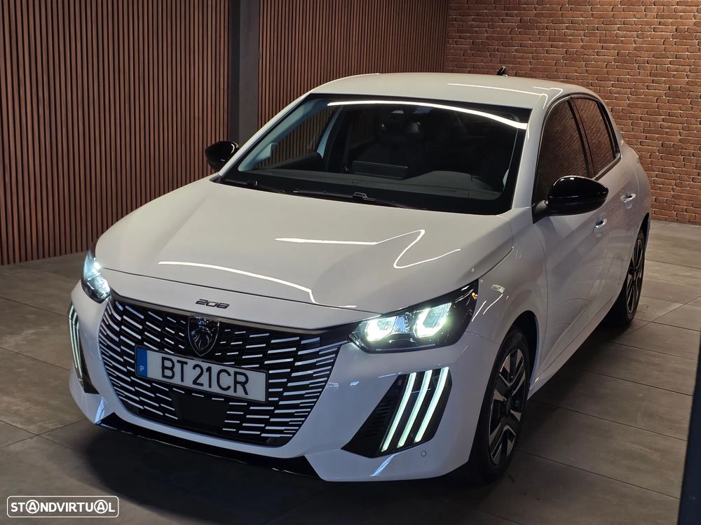 Peugeot 208 1.2 Hybrid Allure e-DCS6 - 27