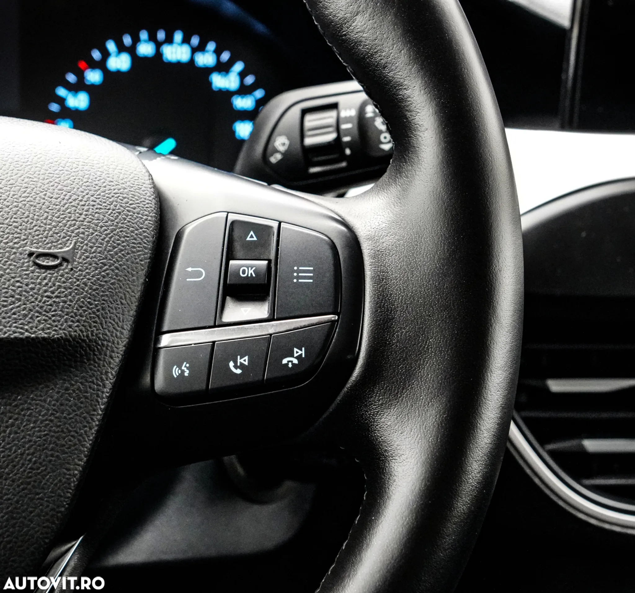 Ford Focus 1.5 EcoBlue Titanium Business - 30