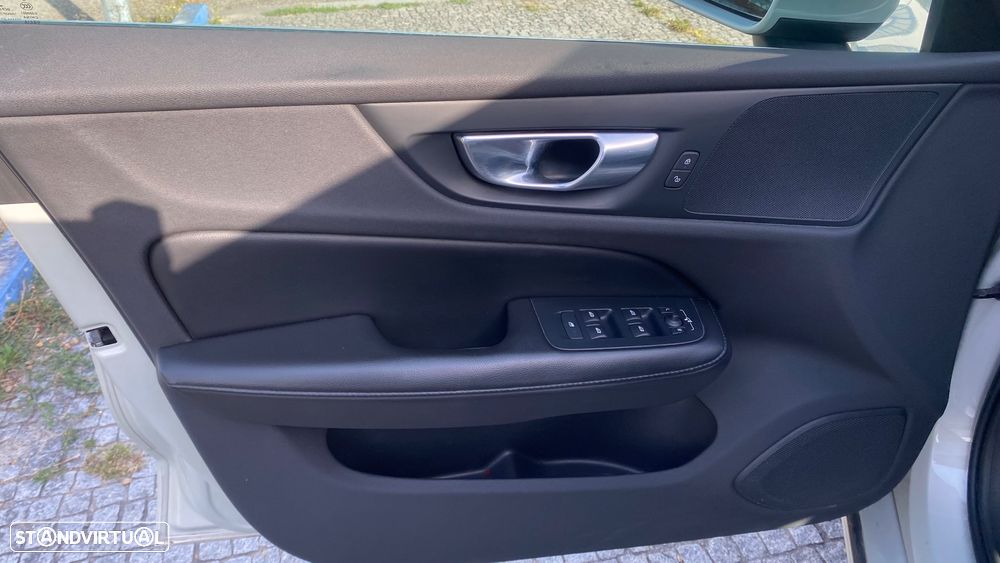 Volvo V60 2.0 T6 AWD TE Inscription Expression - 20