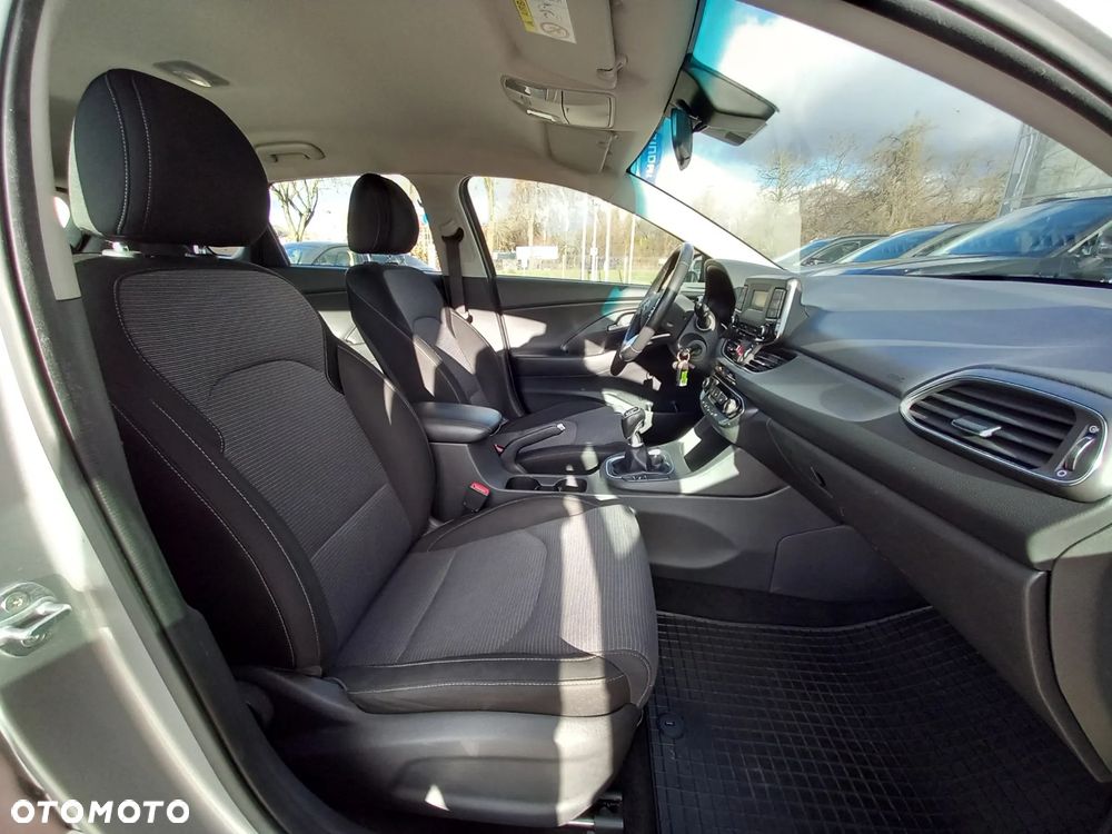 Hyundai i30 1.5 DPI Modern - 13