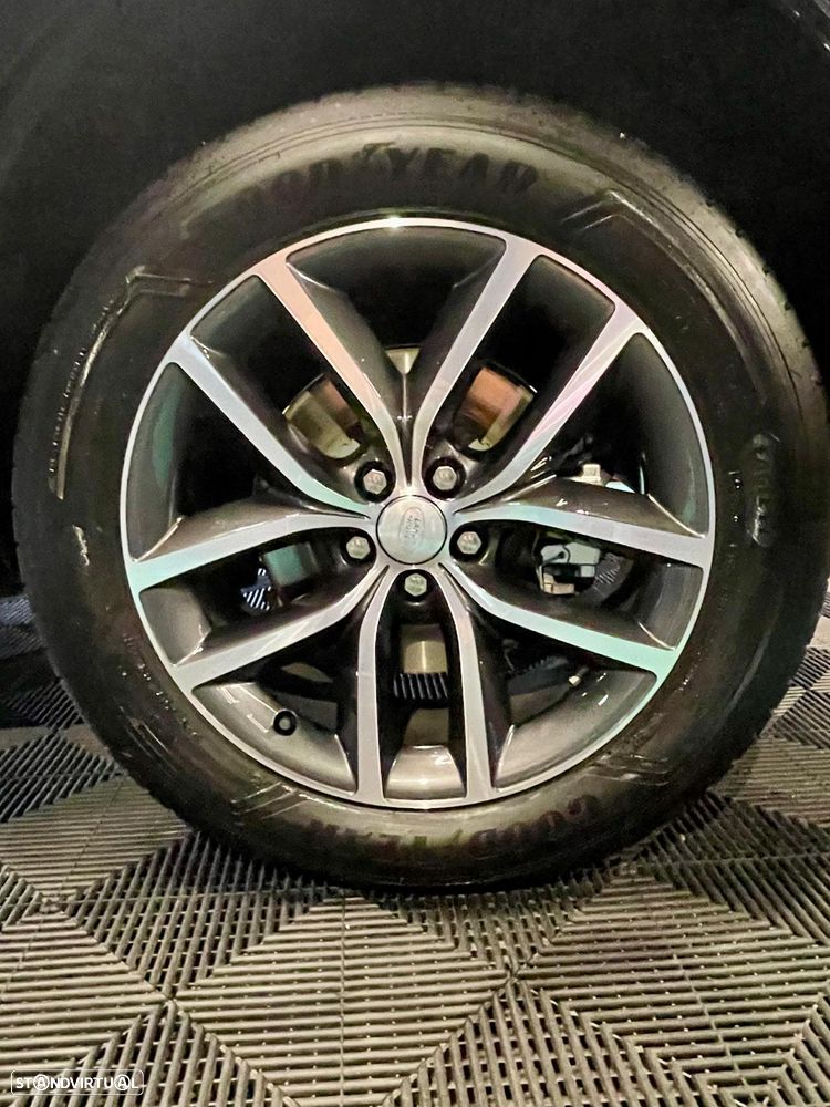 Land Rover Discovery Sport - 2