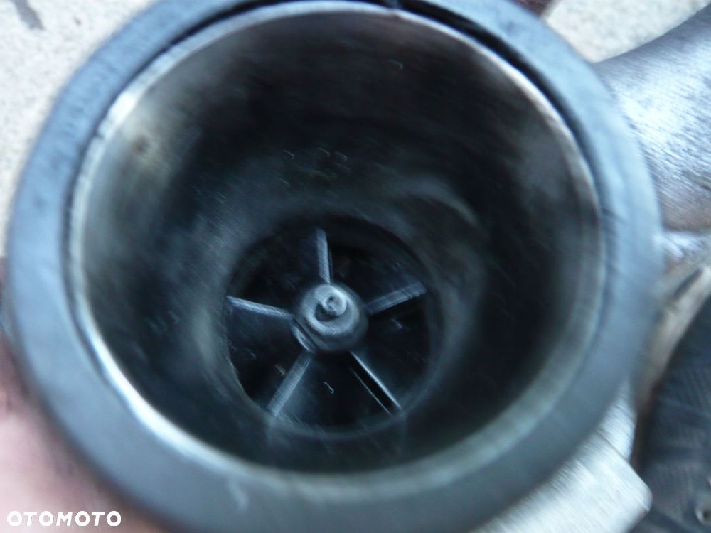 Turbosprężarka Turbo 55205356 Opel Astra H Vectra C Zafira B - 2