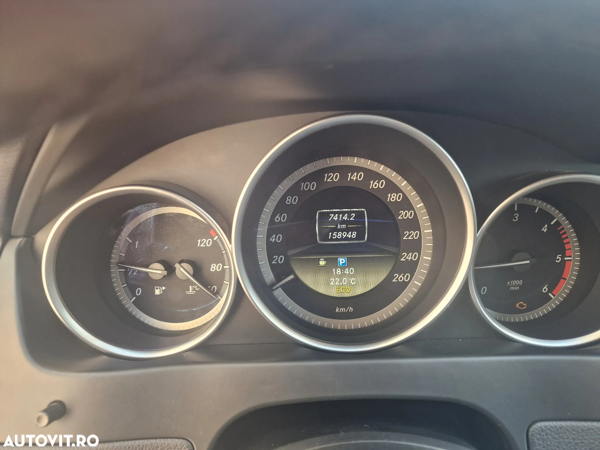 Mercedes-Benz C 200 T (BlueEFFICIENCY) - 17