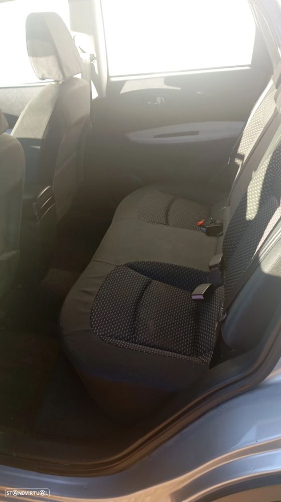 Nissan Qashqai 1.5 dCi Visia AC - 4
