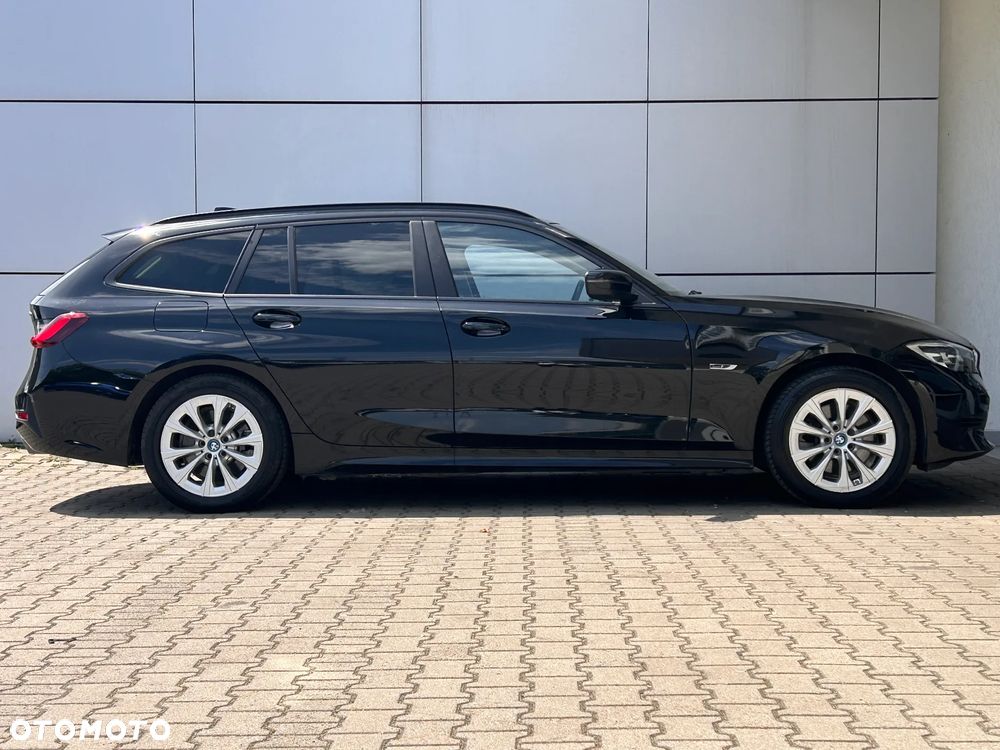 BMW Seria 3 320e xDrive Advantage sport - 10