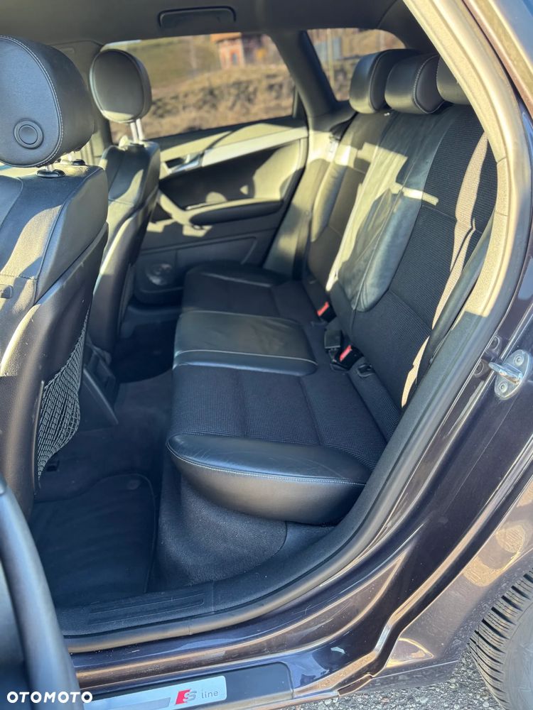 Audi A3 Sportback 2.0 TDI DPF quattro S line Sportpaket - 6