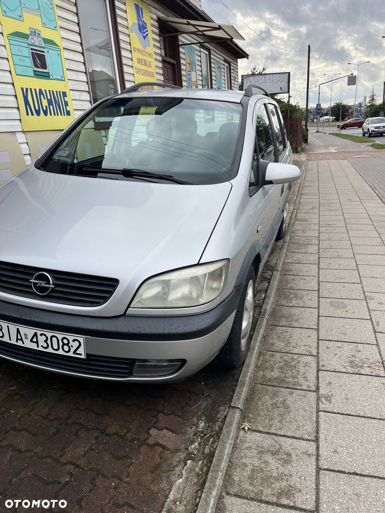 Opel Zafira - 2