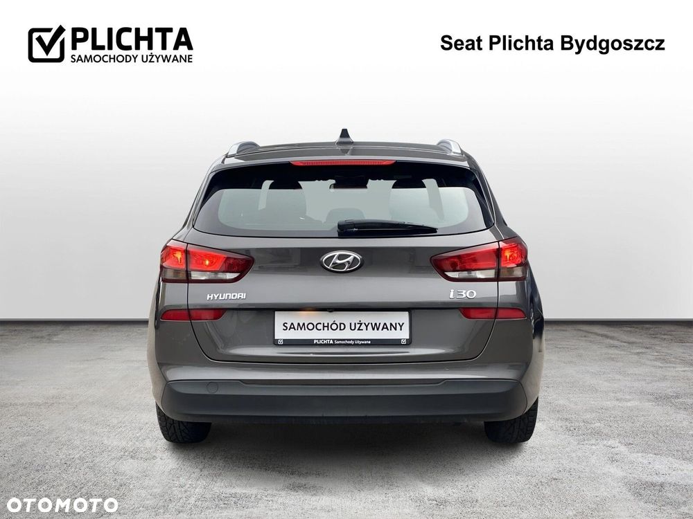 Hyundai i30 1.4 Classic + - 4