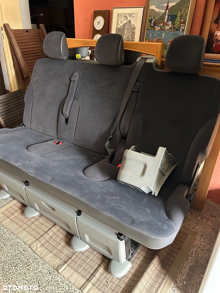:**Kanapa tylna 3-osobowa Renault Trafic / Vivaro / Primastar – komplet, bardzo dobry stan - 4