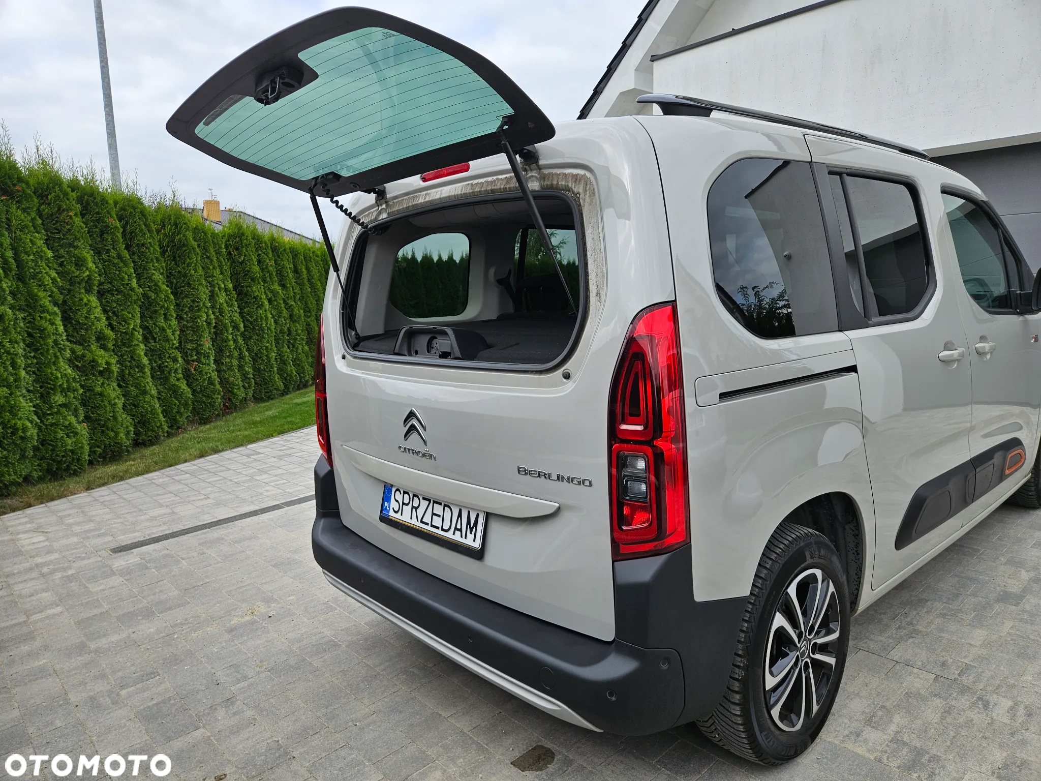 Citroën Berlingo M PureTech 130 EAT8 SHINE - 34
