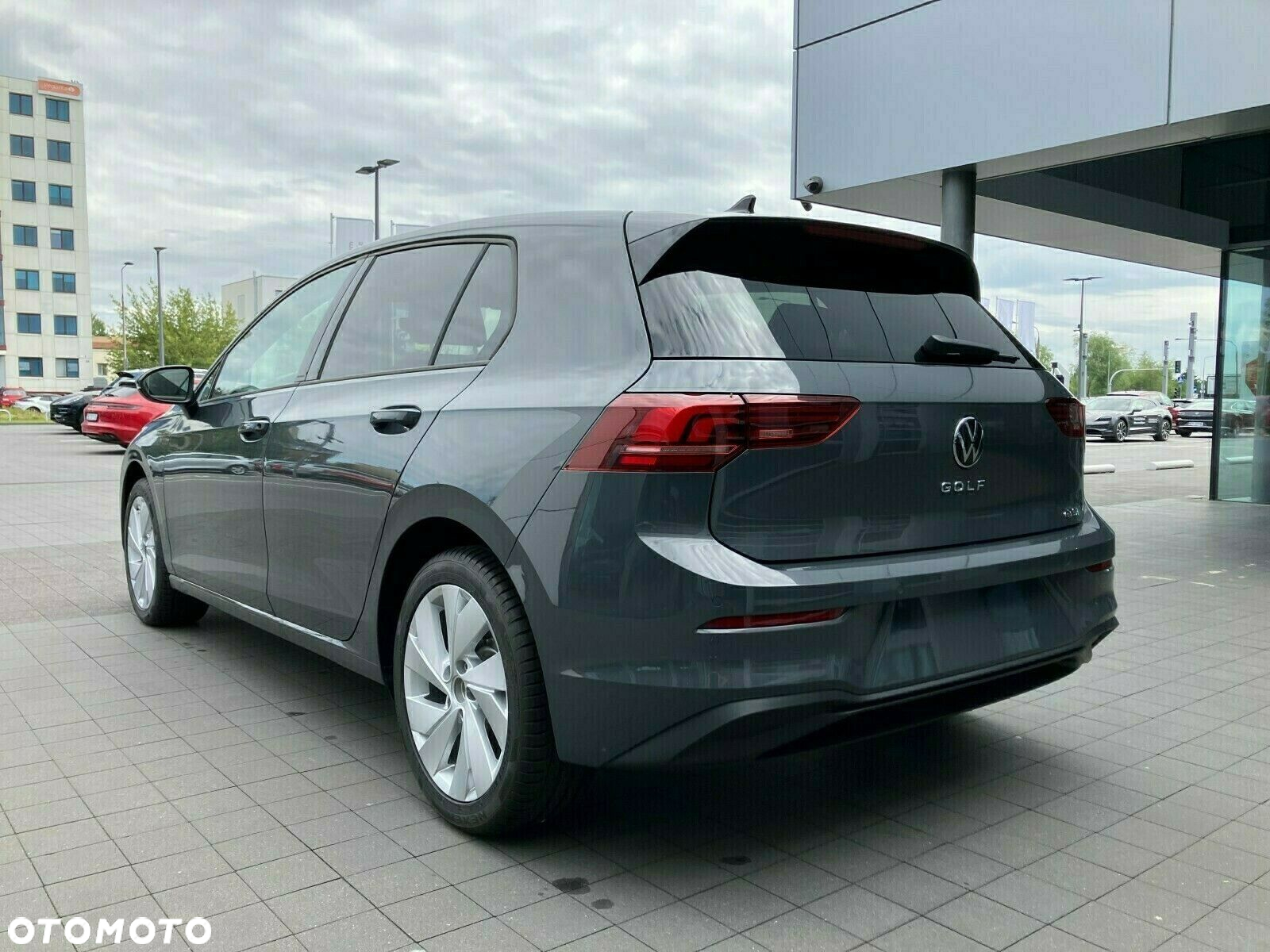 Volkswagen Golf - 5