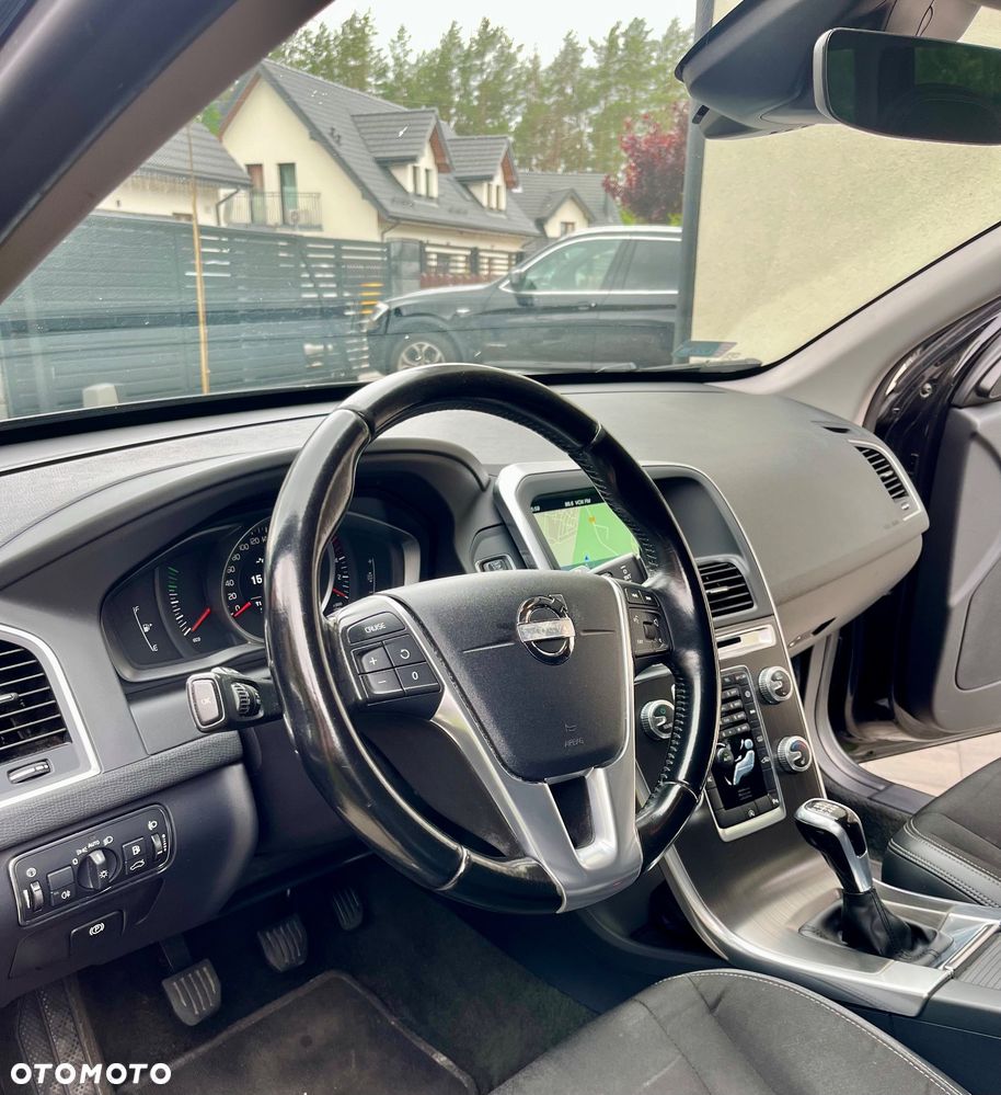 Volvo XC 60 D4 Momentum - 14