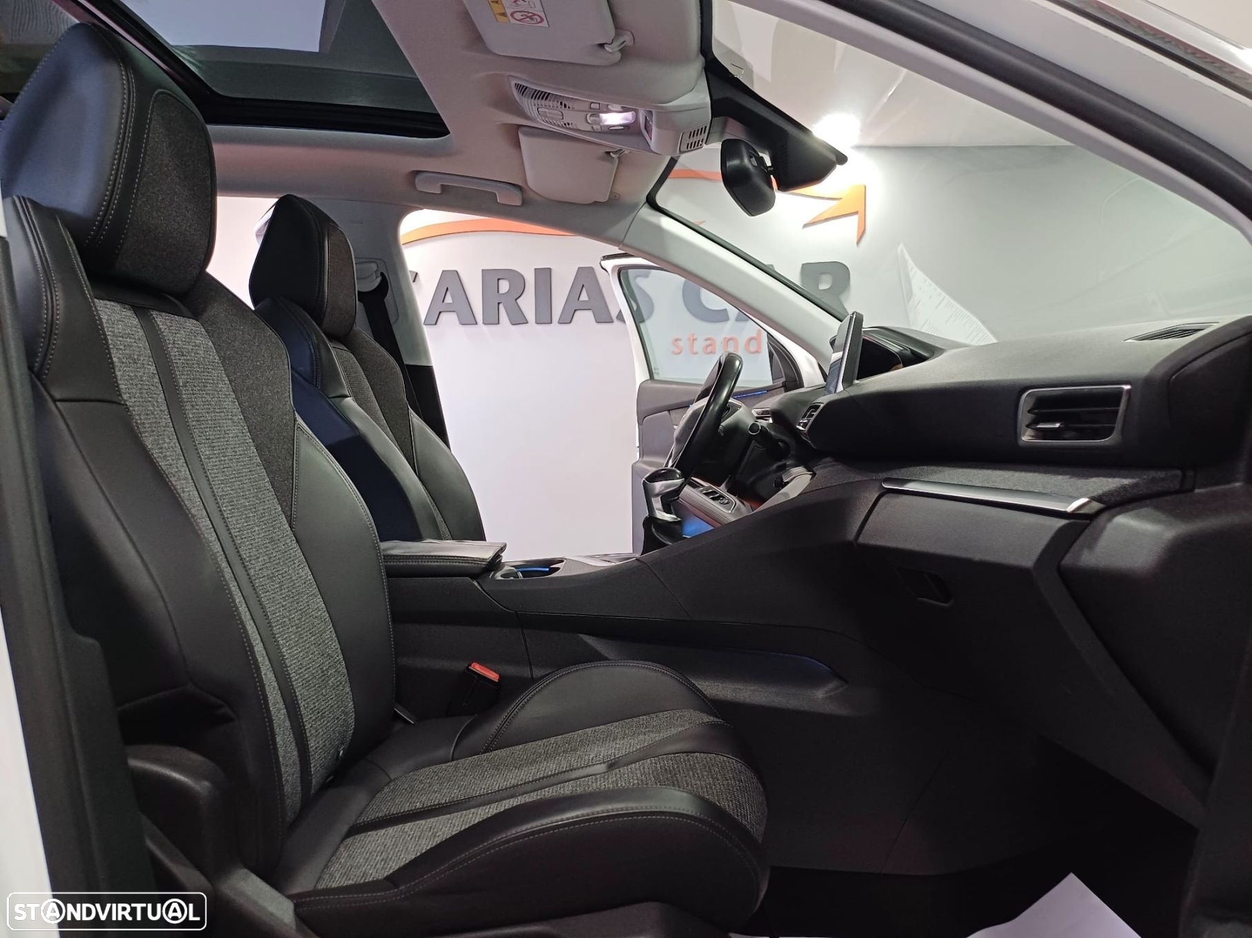 Peugeot 3008 1.2 PureTech Allure - 11