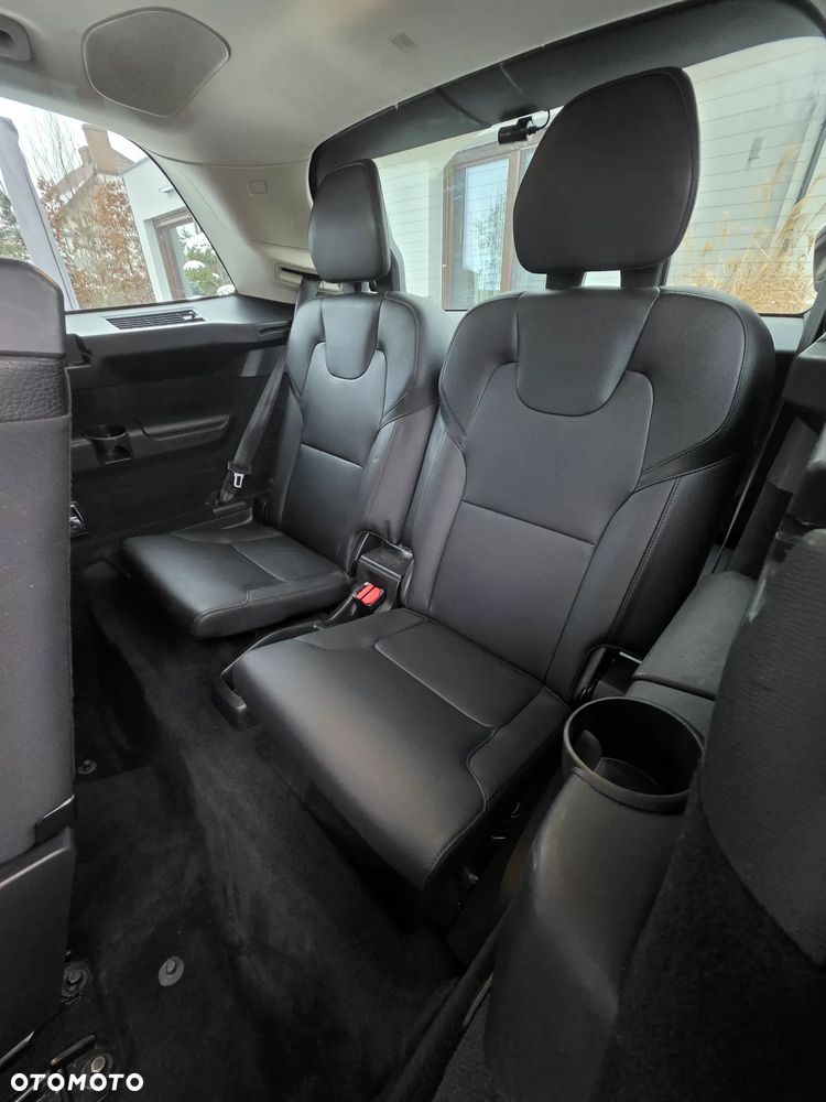 Volvo XC 90 - 13