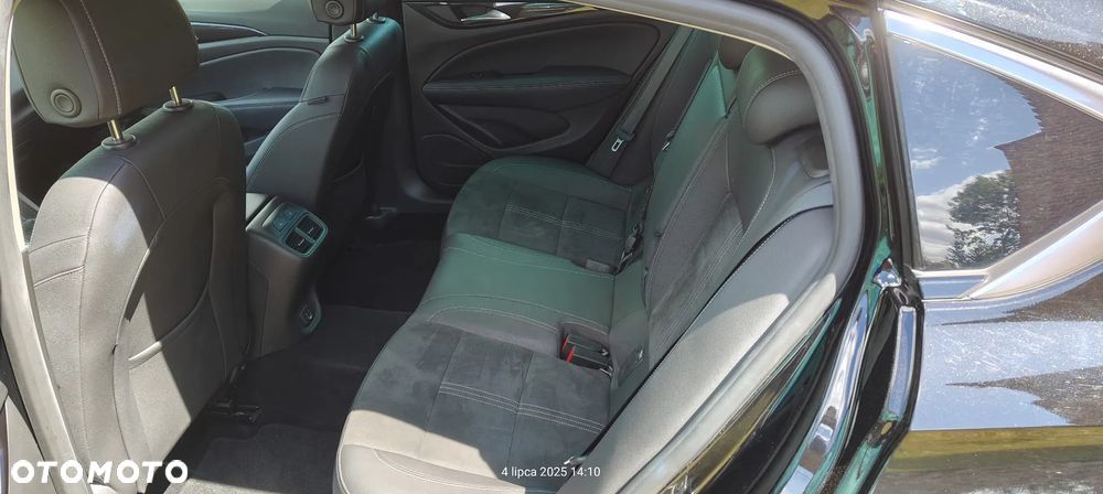 Opel Insignia 2.0 T Elegance S&S - 12